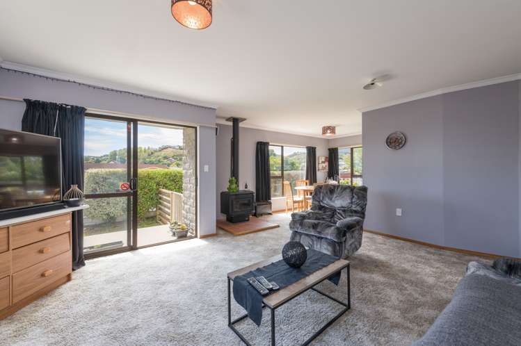 14 Maitland Avenue Stoke_4