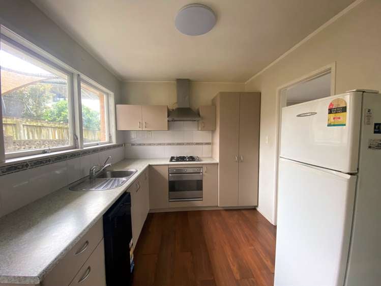 2/237 Marua Road_0
