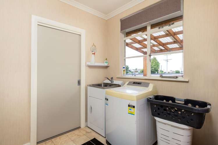 57 Mill Road Waimate_14