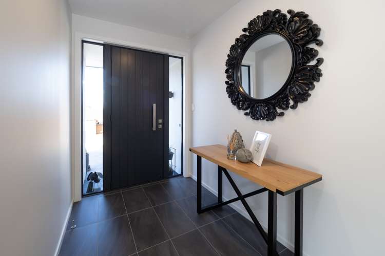 13 Geoff Geering Drive Netherby_5