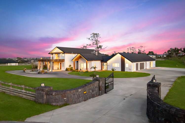 6 Livery Lane Taupaki_1