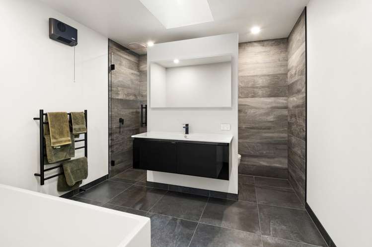 5 Goddard Way Sawyers Bay_2