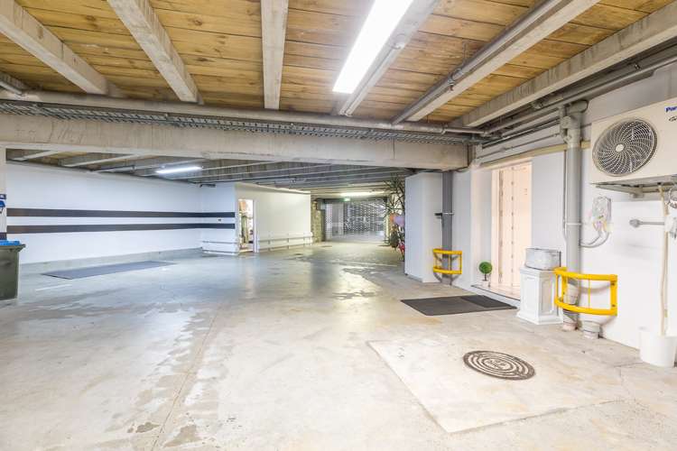 1a/77 Fort Street Auckland Central_15