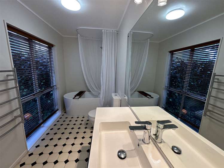 2/23 Bernleigh Terrace West Harbour_11