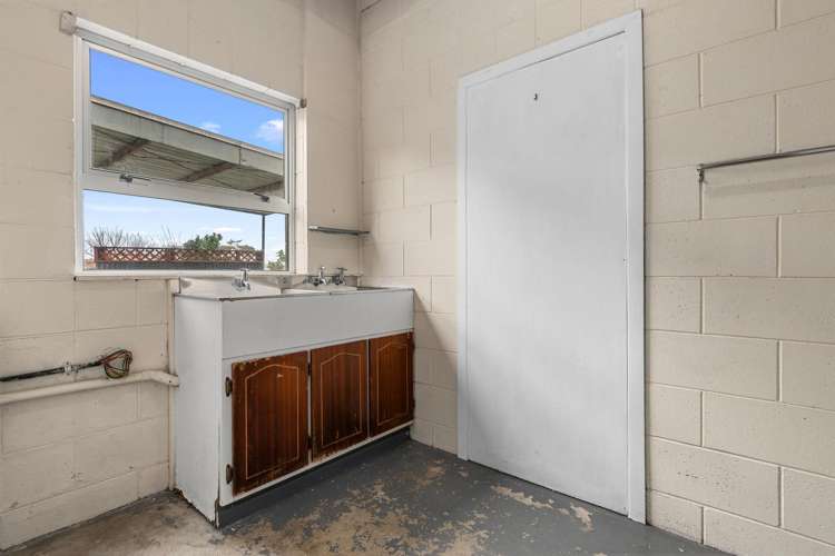 4 Sunny Bay Road Matua_16