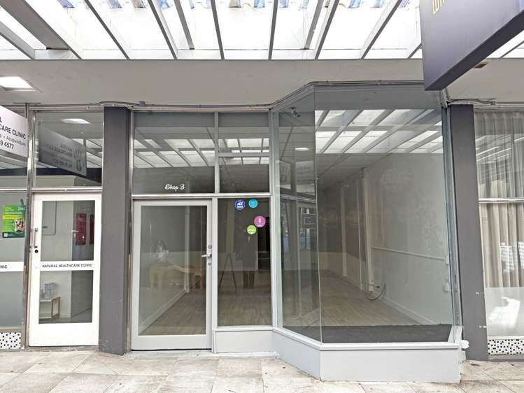 Shop 3/56 Hurstmere Road_0