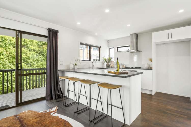 2/5 Francis Street Takapuna_14