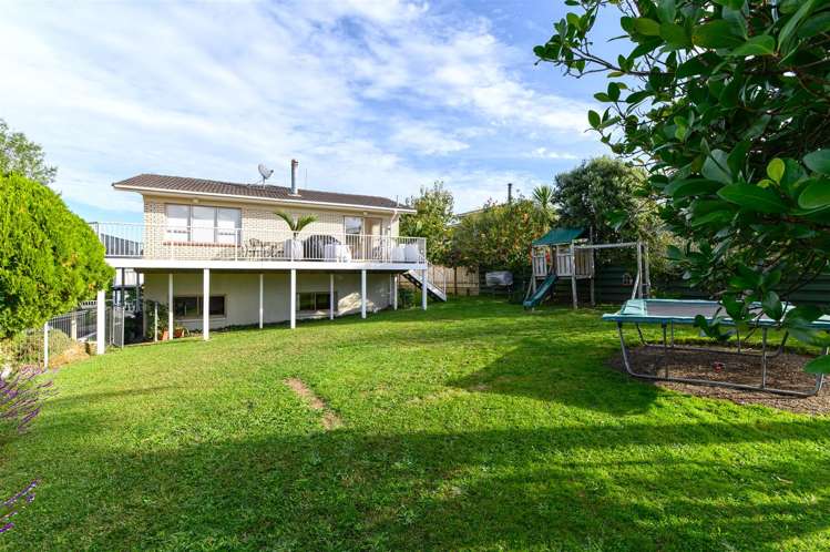 7 Nui Mana Place Te Atatu South_13