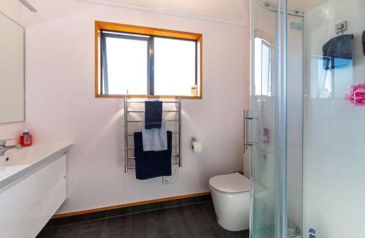 75 Bush Road Mosgiel_13