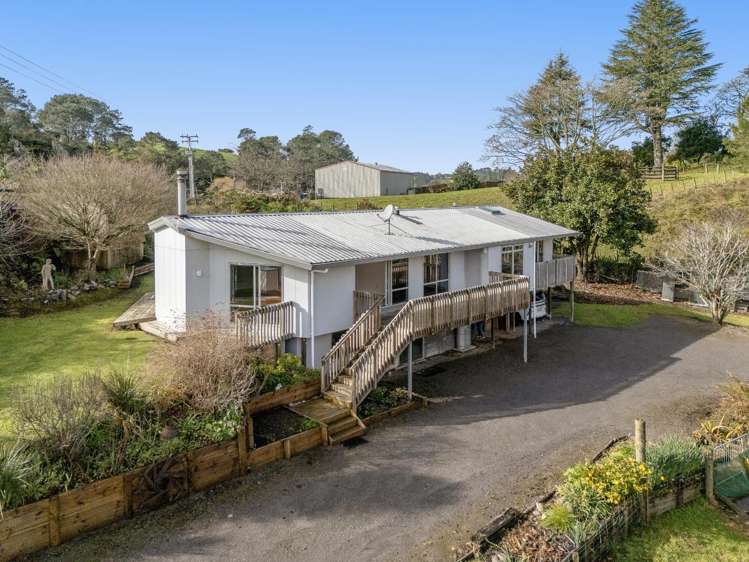 84 Tebbutt Road_0