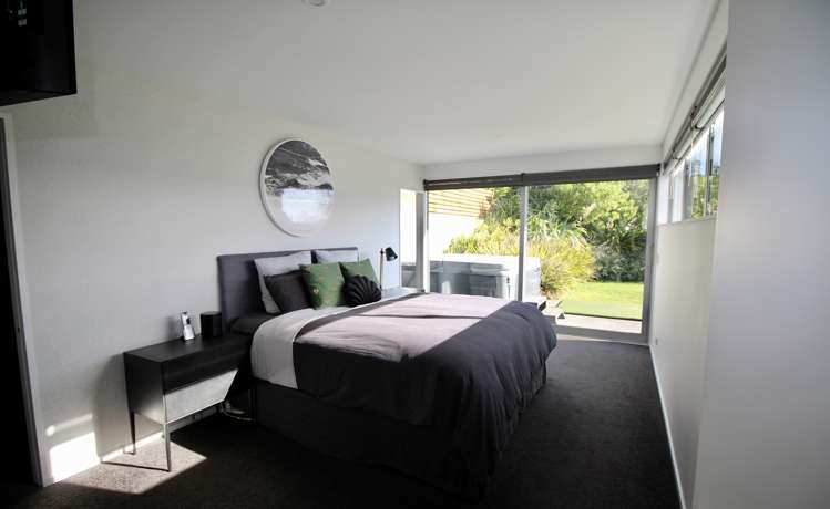 10 Teviotdale Way Richmond Hill_21