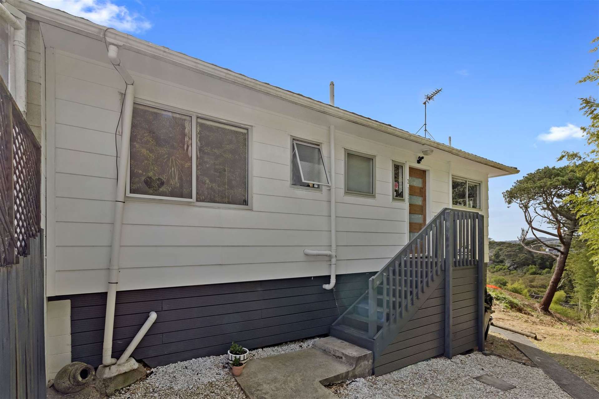 2/111 Tirimoana Road Te Atatu South_0