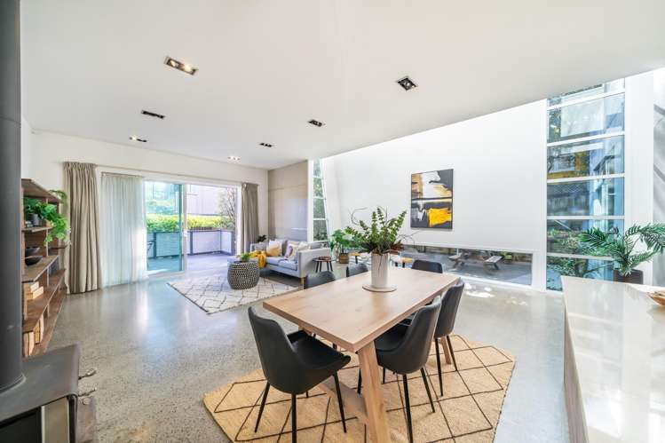 47 Korokoro Road Korokoro_17