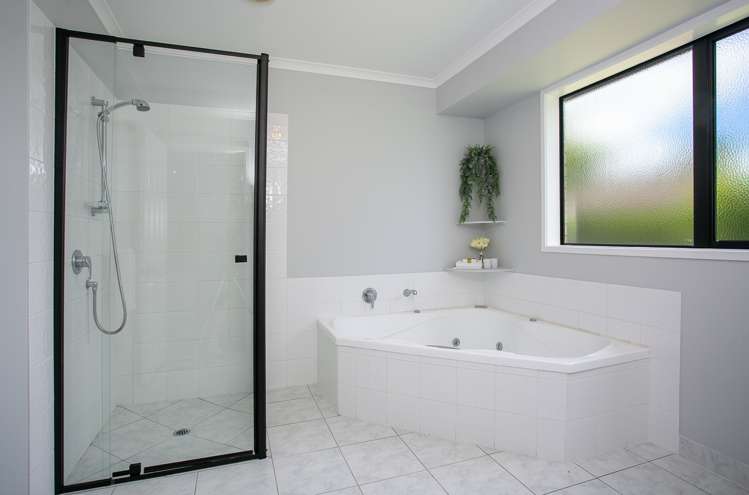 14 De La Mare Drive Leamington_11