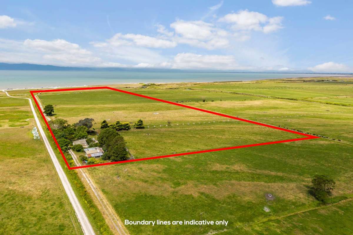 453 East Coast Road_0