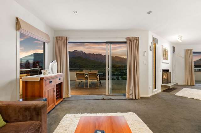 21 Olivers Place Queenstown_2