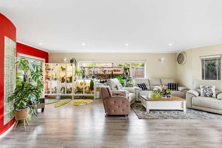 12 San Ambrosio Rise Henderson_1