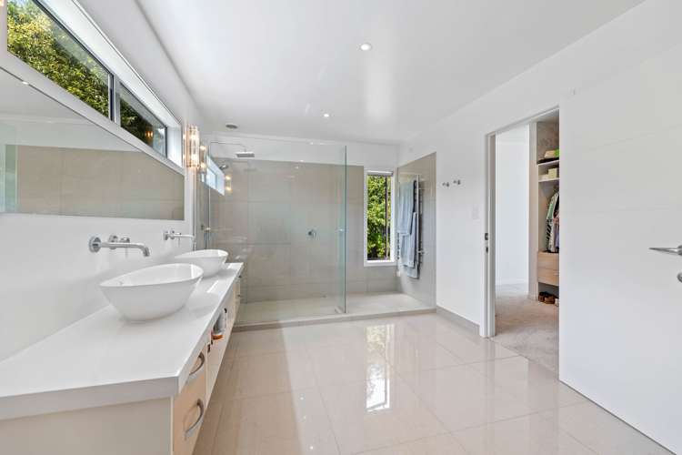 12 Botanical Heights Drive Waipahihi_13