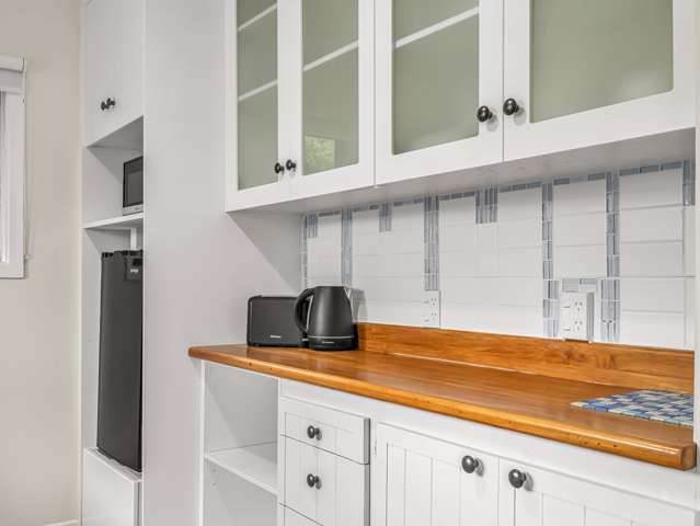 9 Cooper Avenue Holdens Bay_4