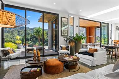 120 Robert Hastie Drive_2