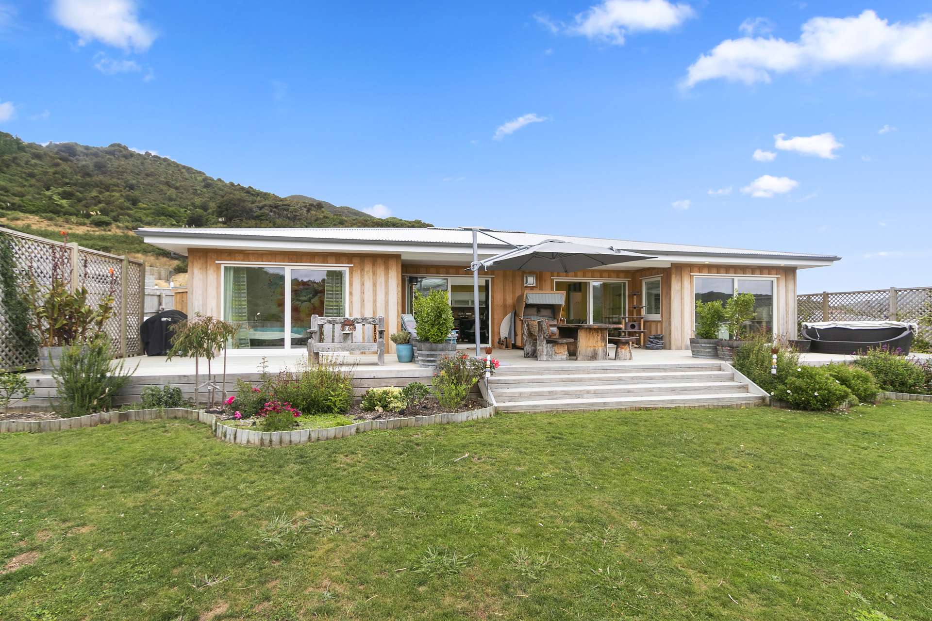 55 Ruthven Road Wainuiomata_0