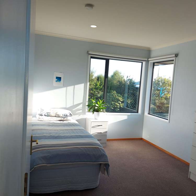 184 Pages Road Marchwiel_11