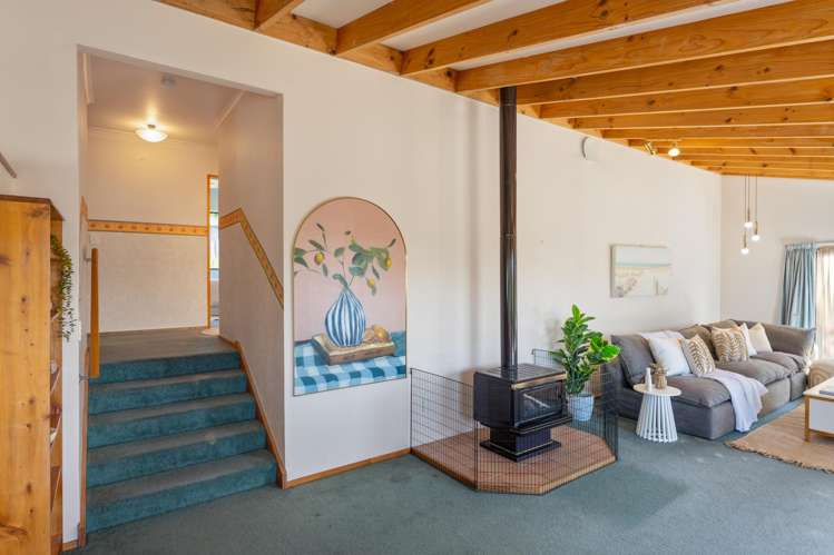 12 Kaitawa Street Waikanae Beach_11