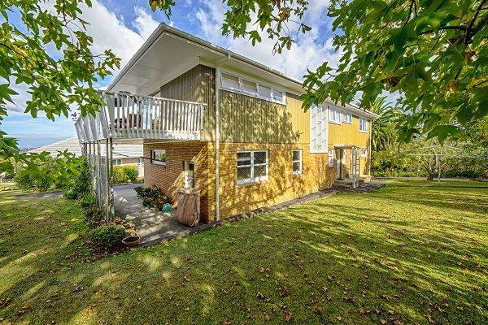 16 Merville Avenue Te Atatu South_0