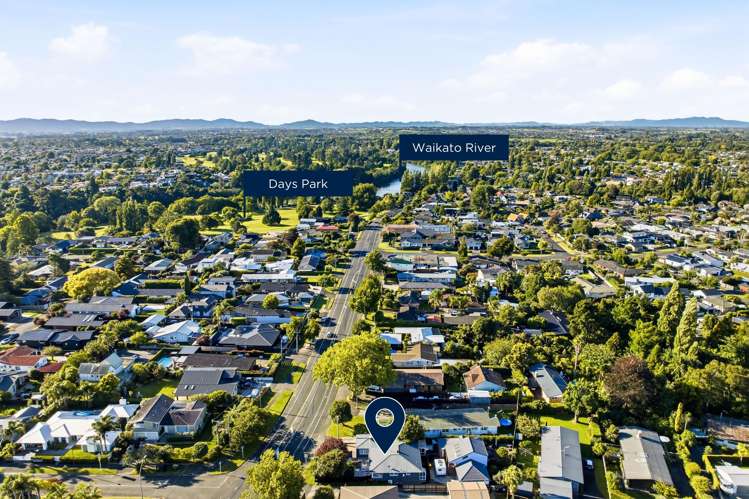 720A River Road Chartwell_24