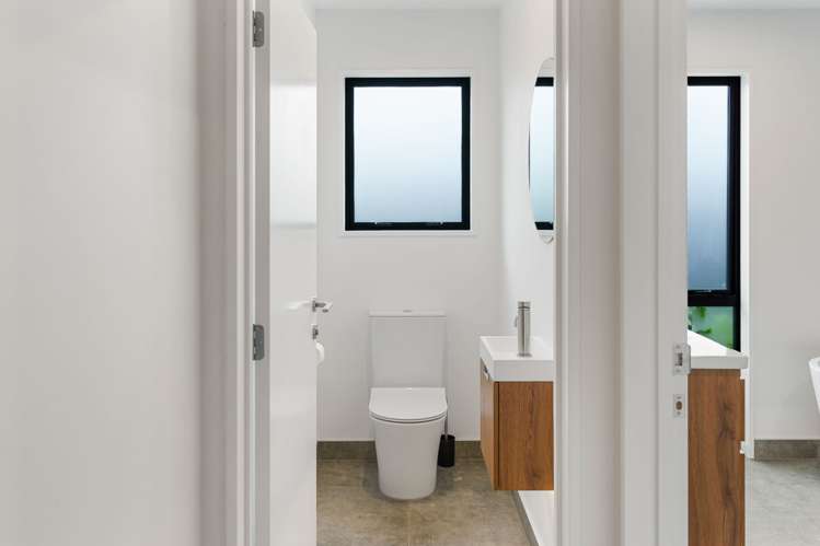 196 Southfield Drive Lincoln_20