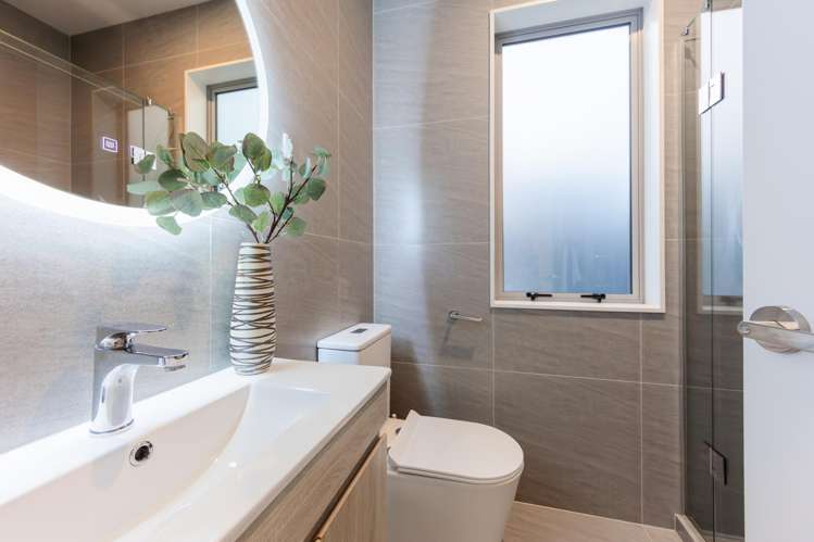 37 Puwha Street Massey_9