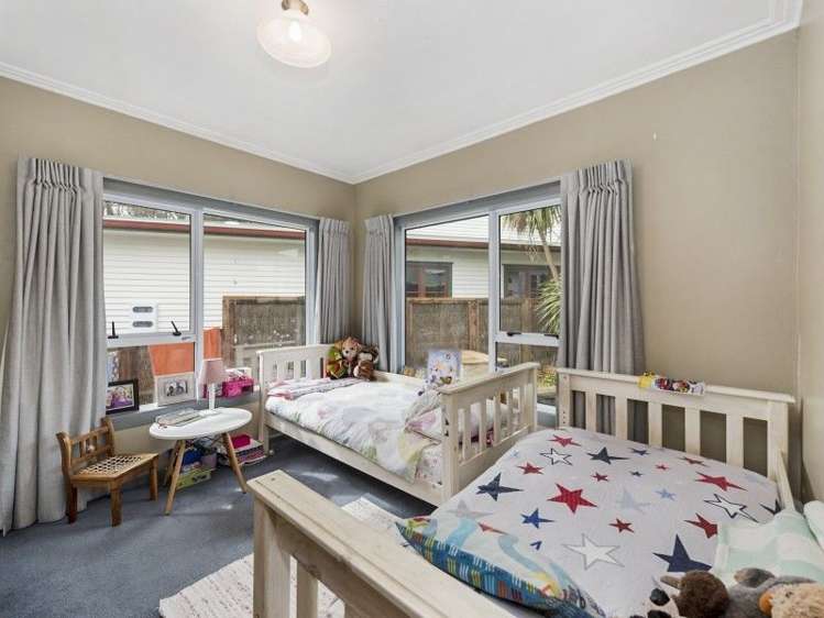 654 River Road Chartwell_8