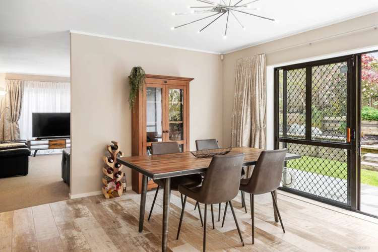 10 Skybird Place Glen Eden_9