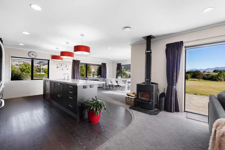 20 Church Road Luggate_8