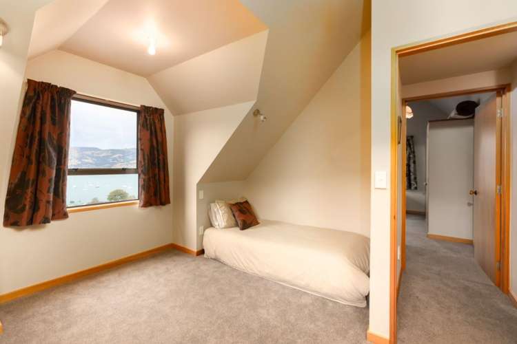 10 Settlers Hill Akaroa_12