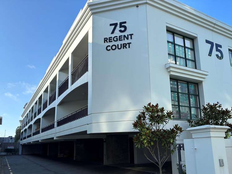 11/75 Gloucester Street_0