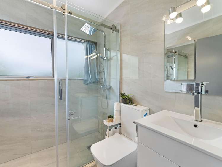 2/39C Coronation Road Hillcrest_15
