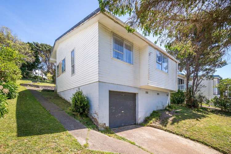 61 Davidson Crescent Tawa_12