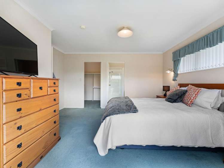 6 Graham Tagg Close Pahurehure_11