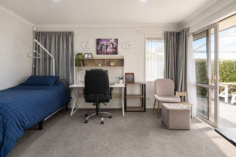 5 Dumas Place Rosehill_10
