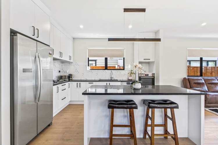 62 Tir Conaill Avenue Flat Bush_2