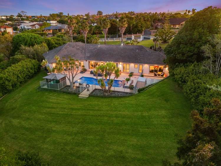 7 Burgundy Park Avenue Henderson_40