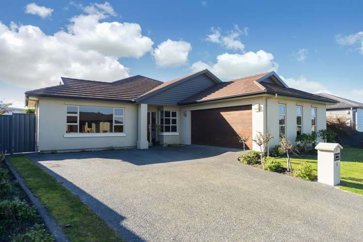 6 Akaroa Road Poraiti_1