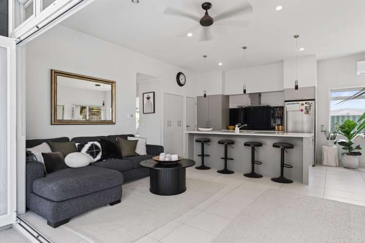 48 Seabreeze Road Mangawhai Heads_3