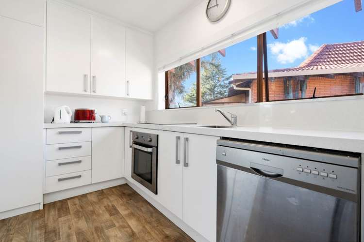 1/10 Budock Road Hillsborough_6