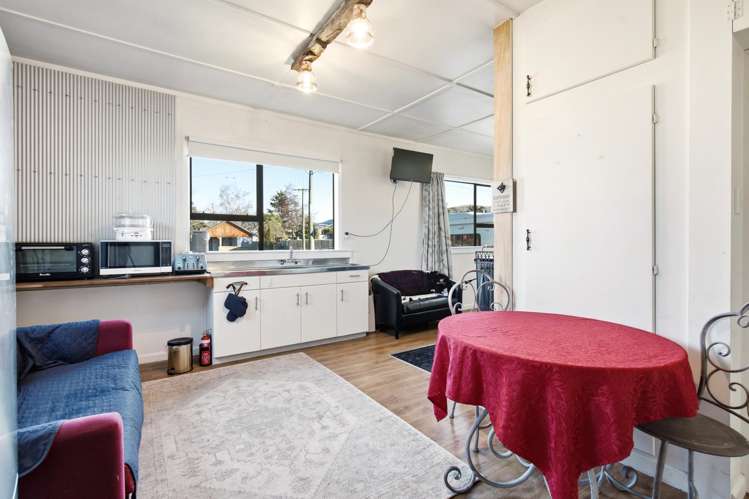 5662 West Coast Road Springfield_25