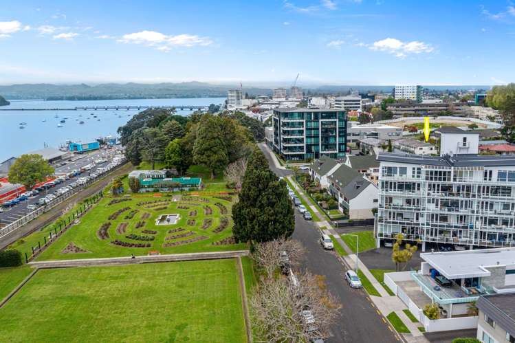 2/16 Park Street Tauranga Central_4