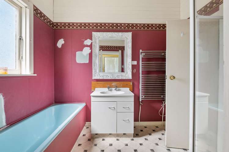 1106 Egmont Road Egmont Village_19