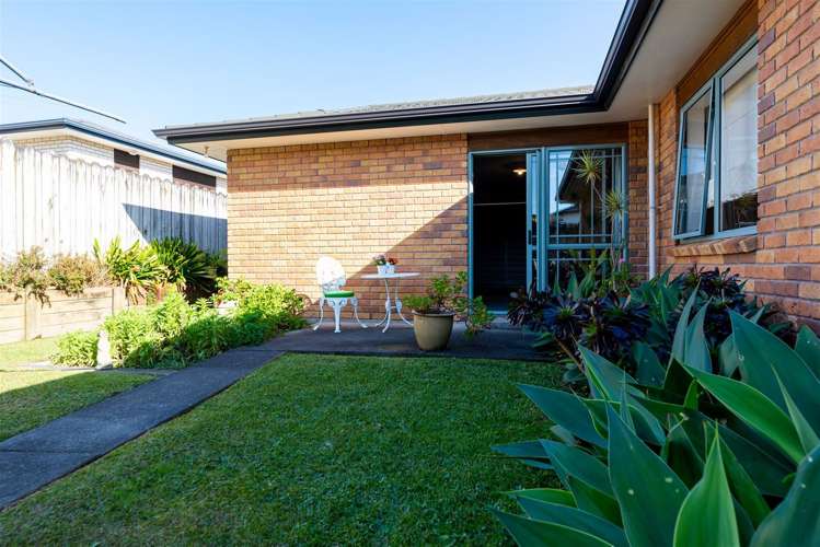 8 Ryehill Close New Lynn_14