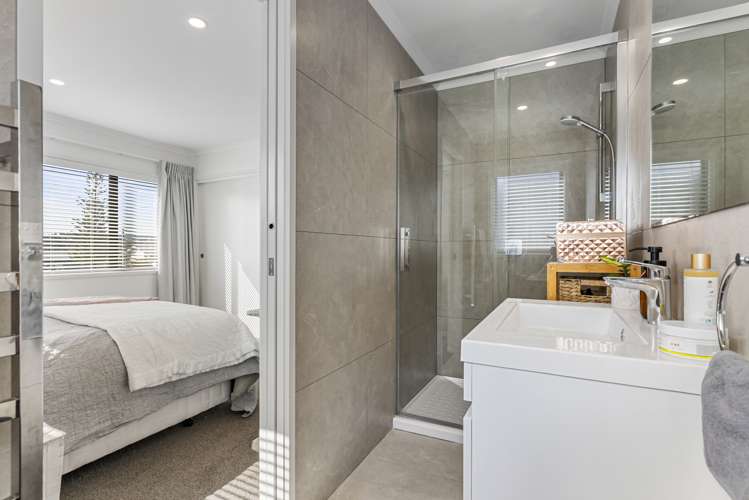 206a Centreway Road Orewa_9